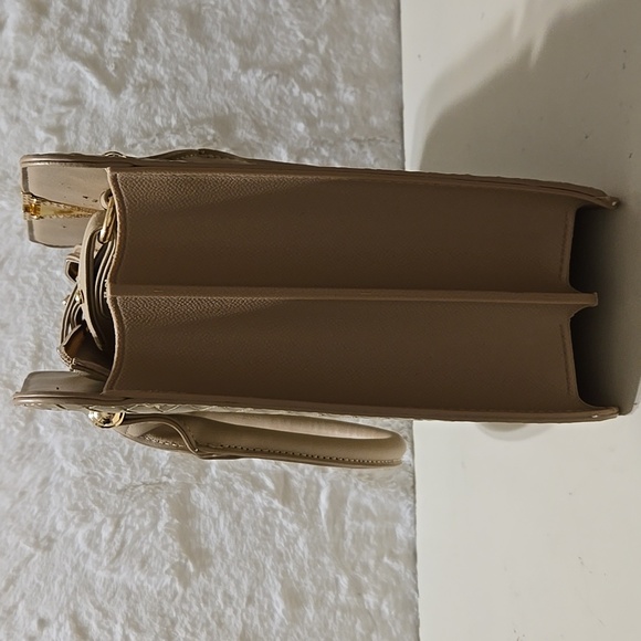 Purse - Picture 3 of 6